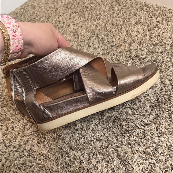 Bussola Bronze Sandals - Picture 3 of 4